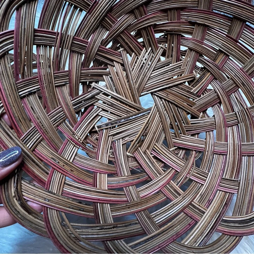 Pair of Vintage Wicker Baskets - Picture 13 of 16